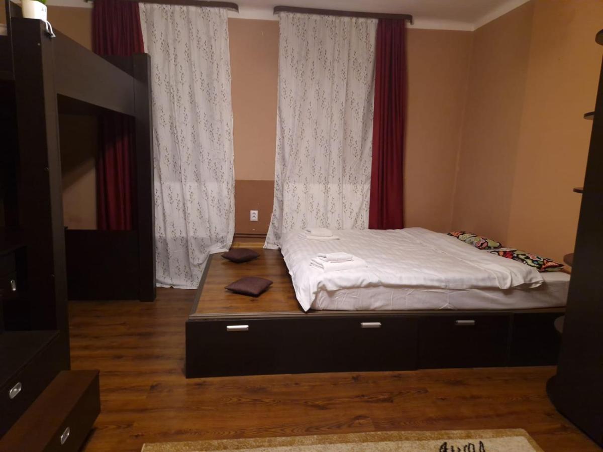Апартаменти M&A Mario Ultra Central Apartament Брашов Екстер'єр фото